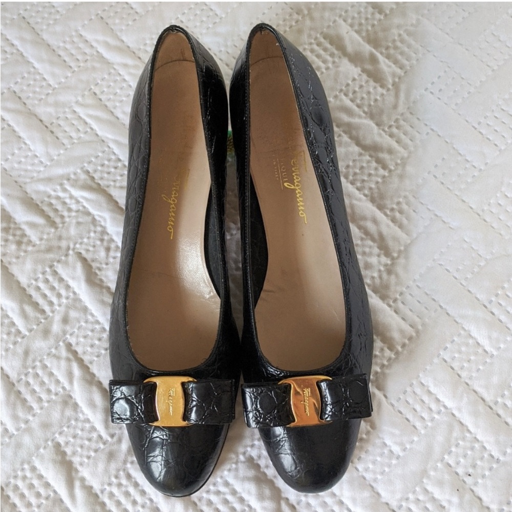 Ferragamo Black Crocodile Ballet Low Heel 9.5 B